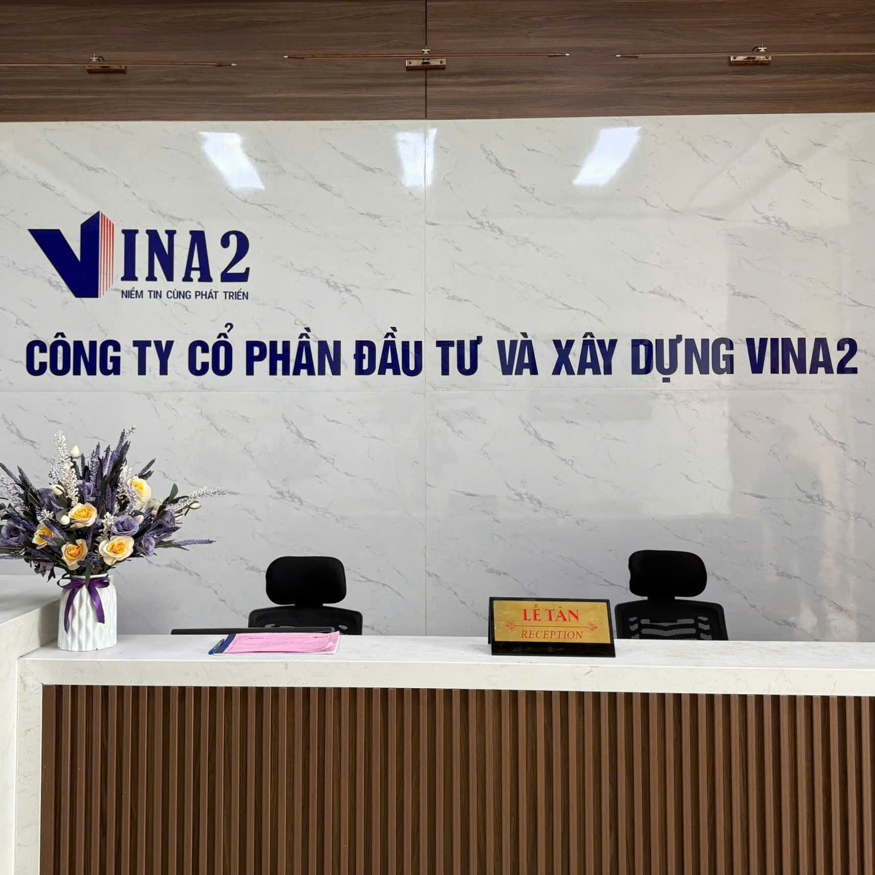 KHU VỰC VĂN PHÒNG CÔNG TY CỔ PHẦN ĐẦU TƯ VÀ XÂY DỰNG VINA2 VÀ VĂN PHÒNG CHO THUÊ